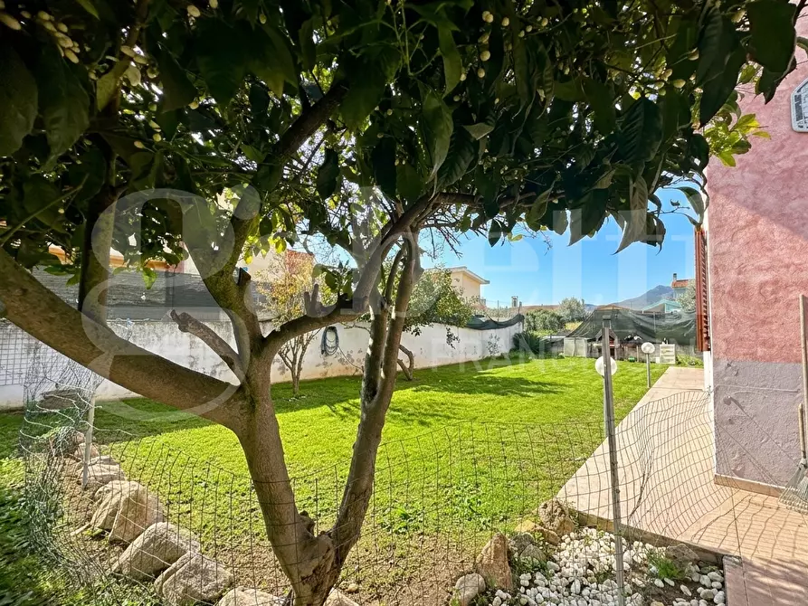 Immagine 2 di Villa in vendita  in Via Praga, 16 a Capoterra