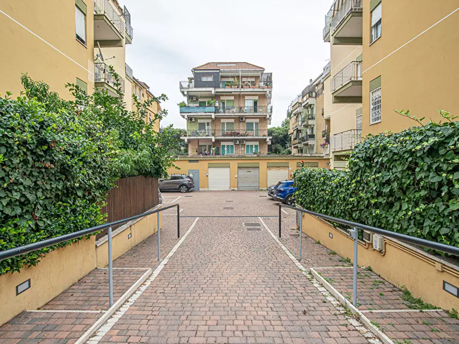 Immagine 34 di Attico in vendita  in Via Capo Palinuro, 24 a Roma