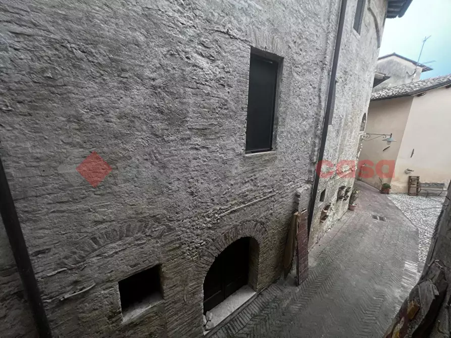 Immagine 16 di Appartamento in vendita  in Via Albornoz a Castel Ritaldi
