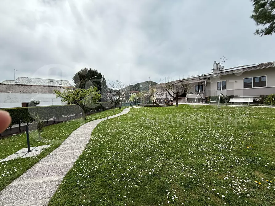 Immagine 32 di Casa indipendente in vendita  in Via Dei Granatieri a Malo