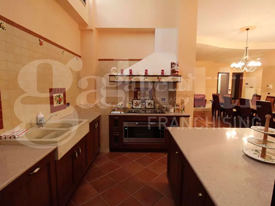 Immagine 19 di Villa in vendita  in Via Martiri di Palermo a Trani