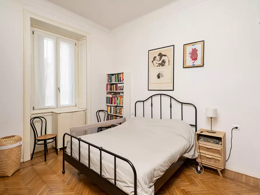 Immagine 14 di Appartamento in vendita  in Via Sardegna a Milano