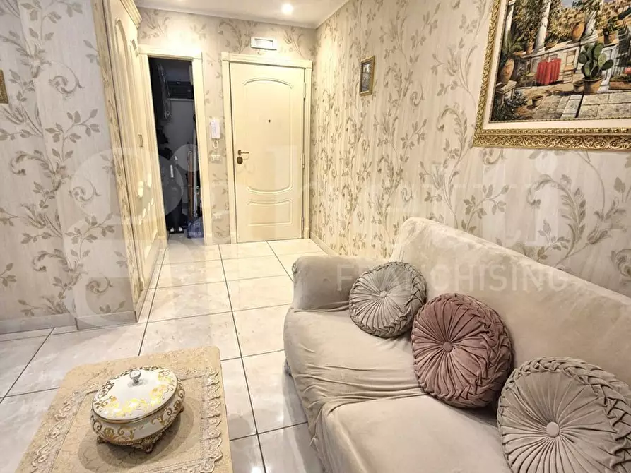 Immagine 3 di Appartamento in vendita  in Vico II s.m. avvocata a Napoli