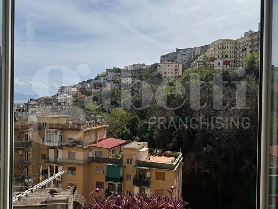 Immagine 27 di Appartamento in vendita  in Via Girolamo Santa Croce, 15 a Napoli