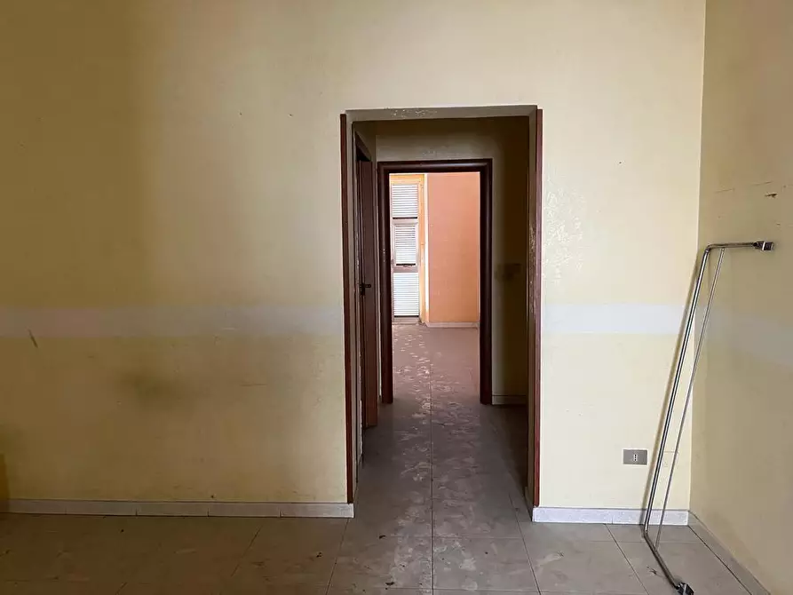Immagine 5 di Appartamento in vendita  in Via FRATELLI MELLONE, 23 a Taranto