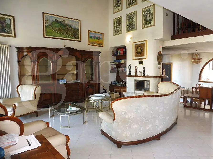 Immagine 4 di Casa bifamiliare in vendita  in Via Canale, 10/13 a Marostica