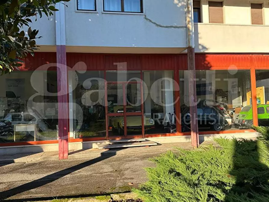 Immagine 10 di Capannone industriale in vendita  in Via Gasdotto, 24-26 a Valdagno
