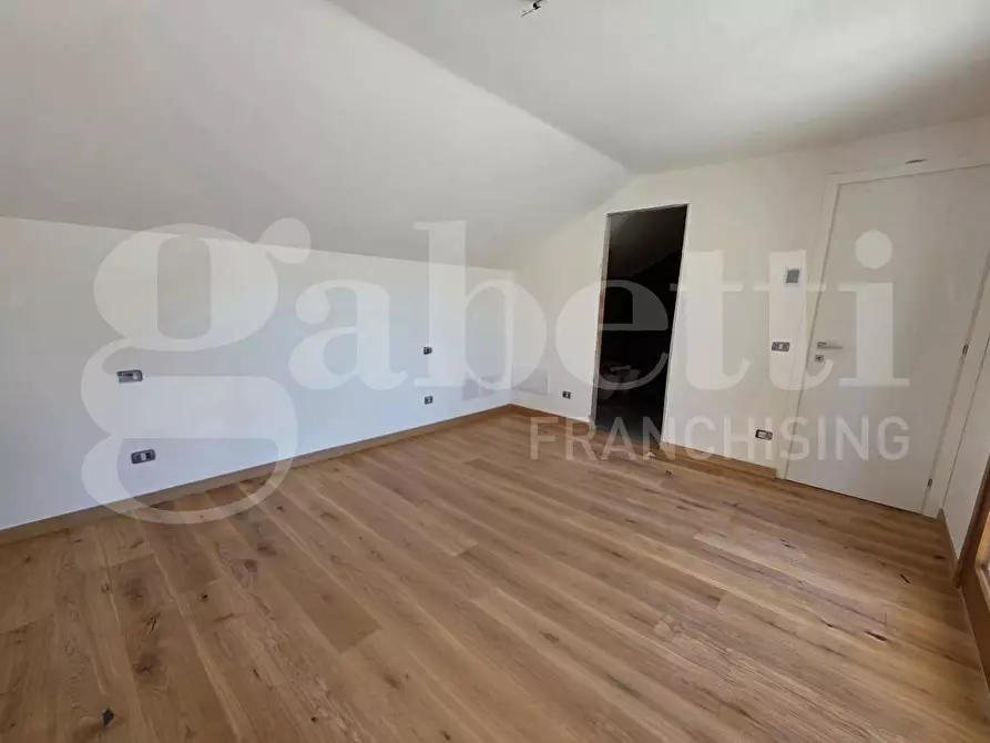 Immagine 22 di Villa in vendita  in Vicolo Del Conte, 70 a Roma