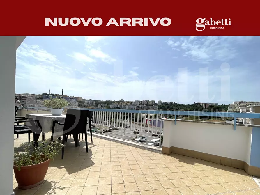 Immagine 1 di Attico in vendita  in Viale America, 9 a Gaeta