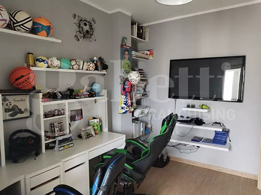 Immagine 16 di Appartamento in vendita  in Piazza SANDRO PERTINI, 5 a Taranto