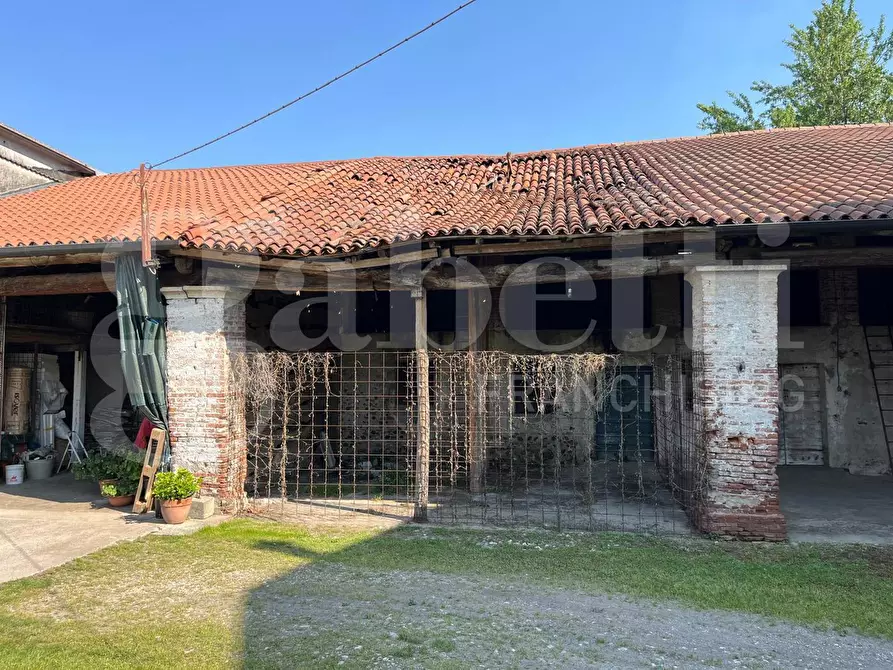 Immagine 2 di Rustico / casale in vendita  in Via Casonetto, 41 a Pozzoleone