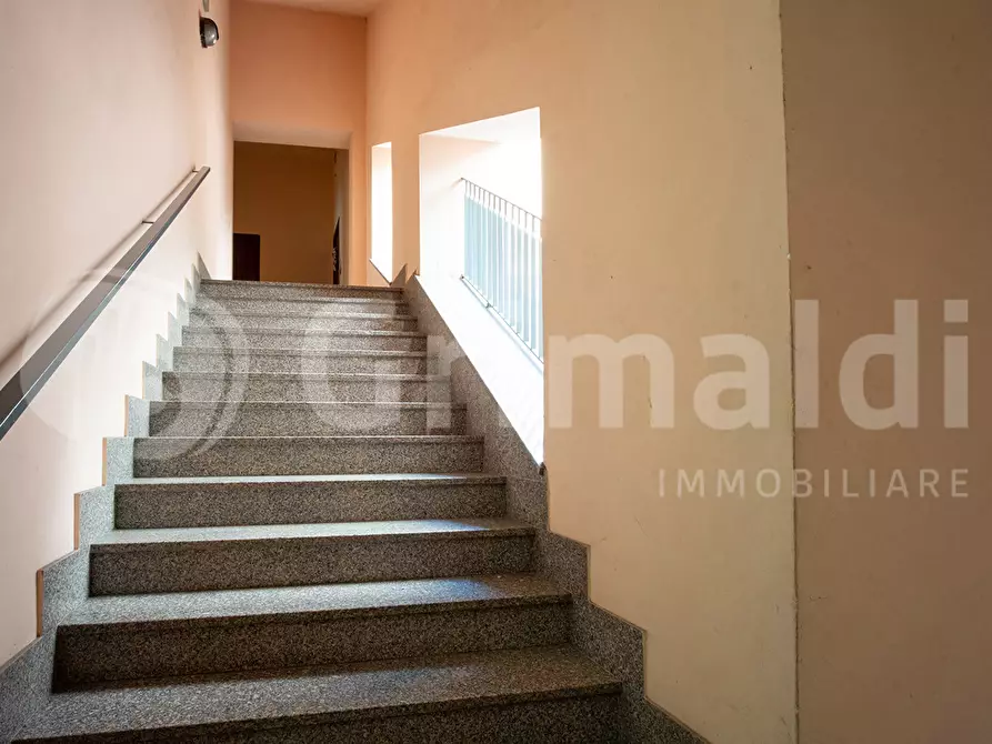 Immagine 39 di Negozio in vendita  in Piazza Annunziata, 12 a Marigliano