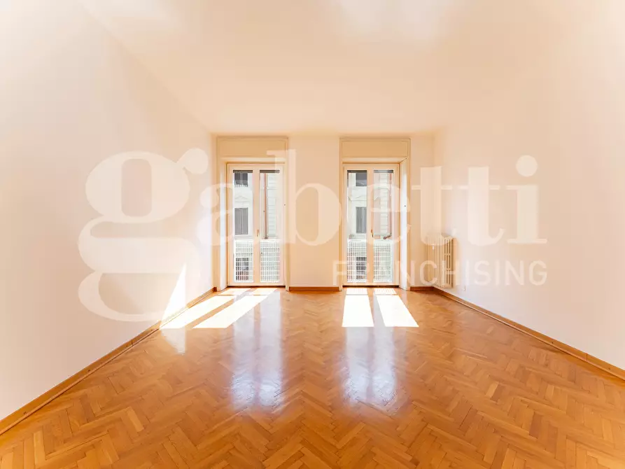 Immagine 2 di Appartamento in affitto  in Via Macedonio Melloni, 10 a Milano