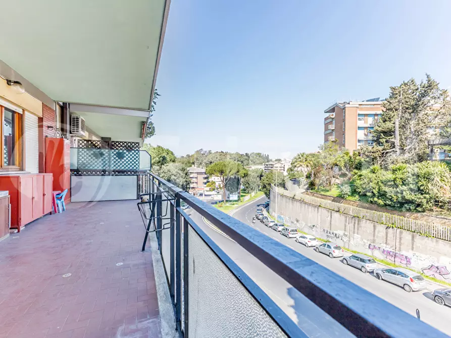 Immagine 7 di Appartamento in vendita  in Via Verolengo, 1 a Roma