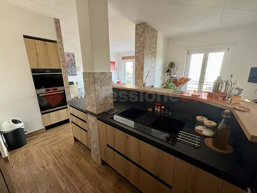 Immagine 15 di Appartamento in vendita  in Via Stefano Borgia, 156 a Roma