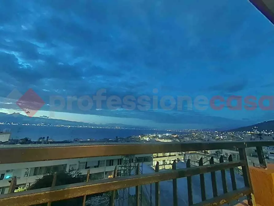 Immagine 1 di Appartamento in vendita  in Via Villini Svizzeri, 29 a Reggio Di Calabria