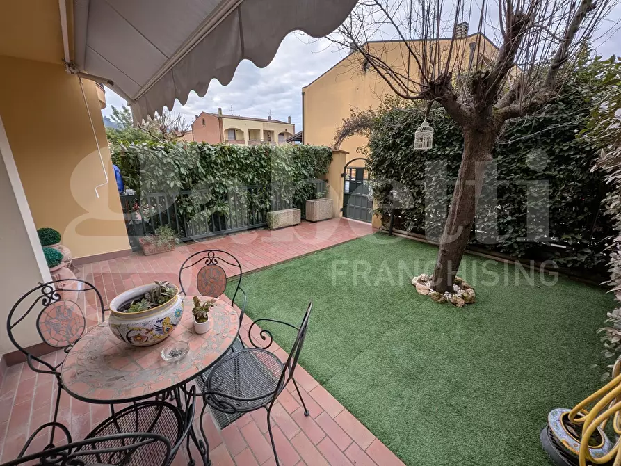 Immagine 8 di Villetta a schiera in vendita  in Via GIUSEPPE DI VITTORIO, 26 a Torgiano