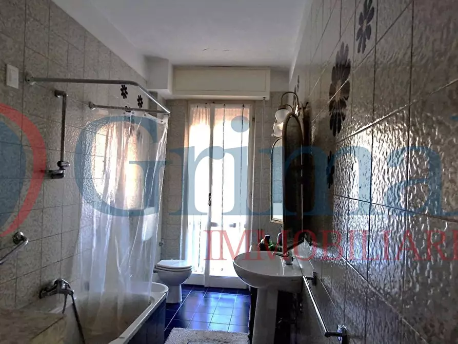 Immagine 18 di Appartamento in vendita  in Via BENEDETTO CROCE, 6 a Massa