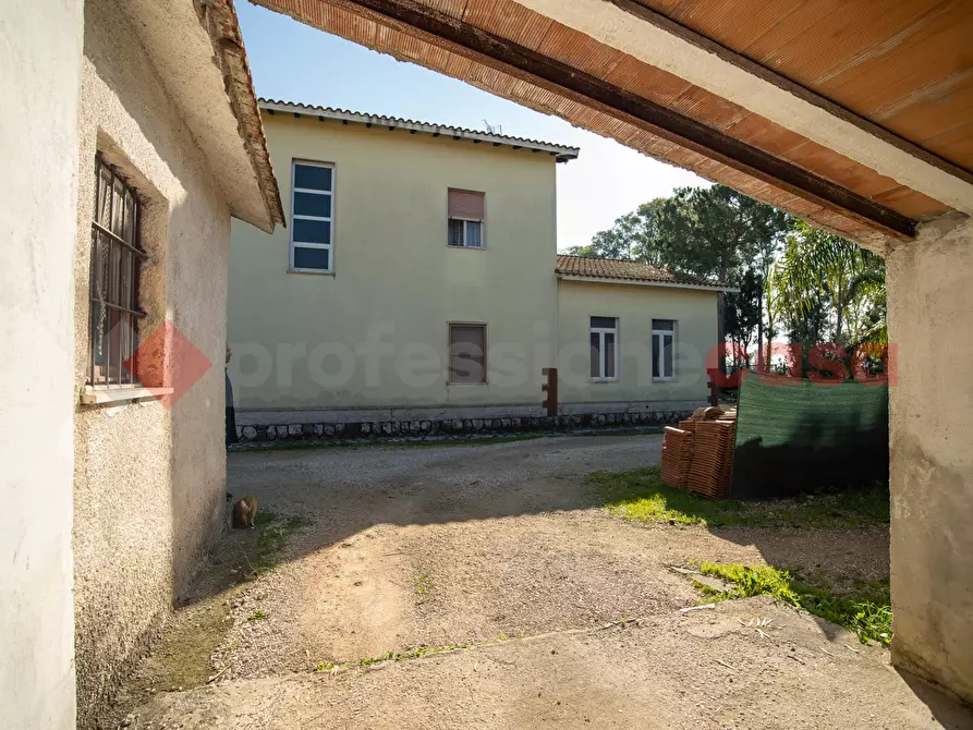 Immagine 4 di Casa indipendente in vendita  in Via PONTE MAGGIORE, 1 a Terracina