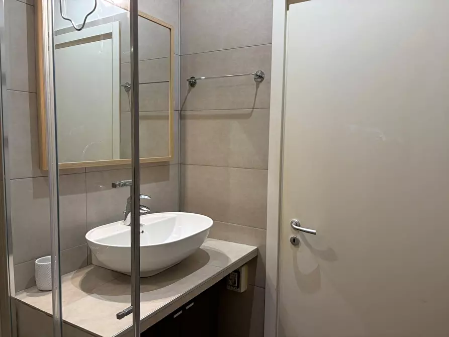 Immagine 9 di Appartamento in affitto  in Via Digione a Milano