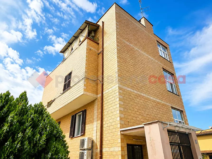 Immagine 2 di Appartamento in vendita  in Via Andrea Verga, 34 a Roma