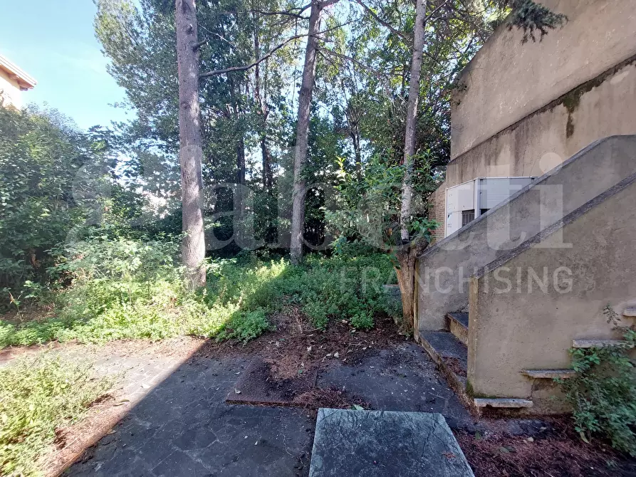 Immagine 5 di Magazzino in vendita  in Via Galileo Galilei, 56 a Giulianova