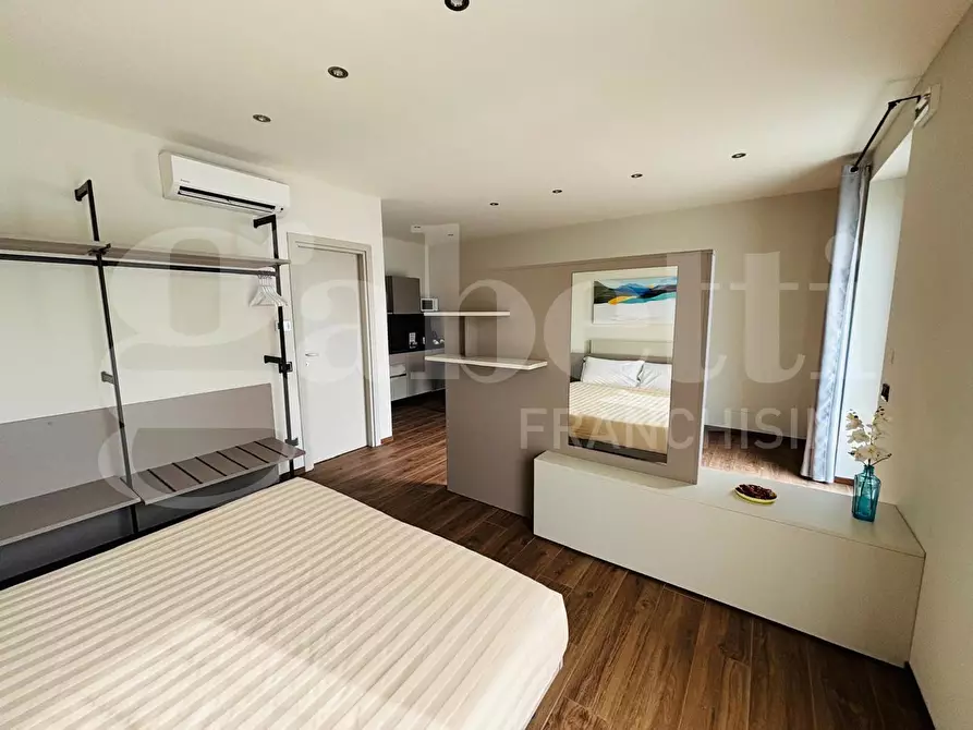 Immagine 29 di Rustico / casale in vendita  in Via Agostino Morando a Roddi