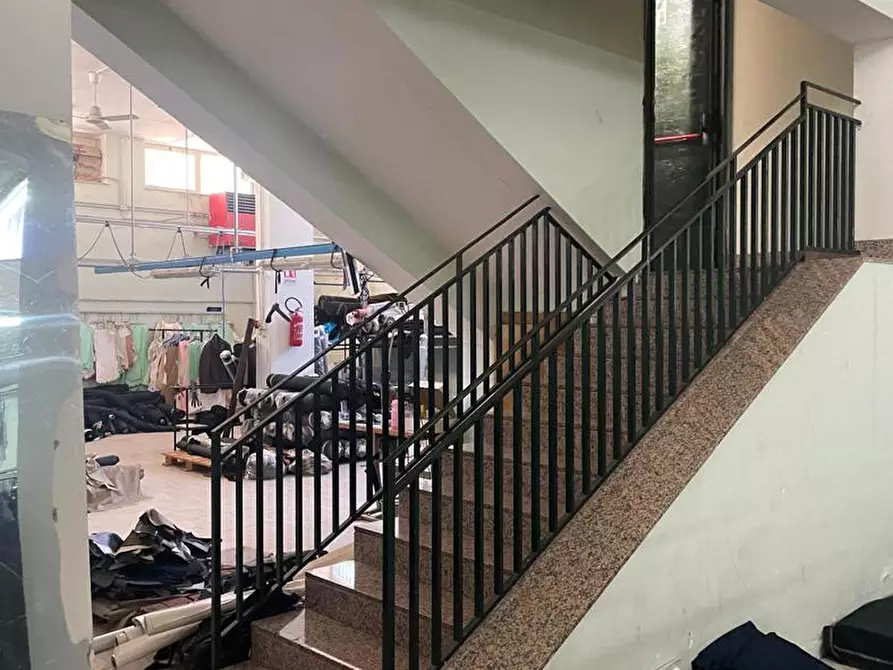 Immagine 7 di Laboratorio in vendita  in Via Cicerone, 5 a Succivo