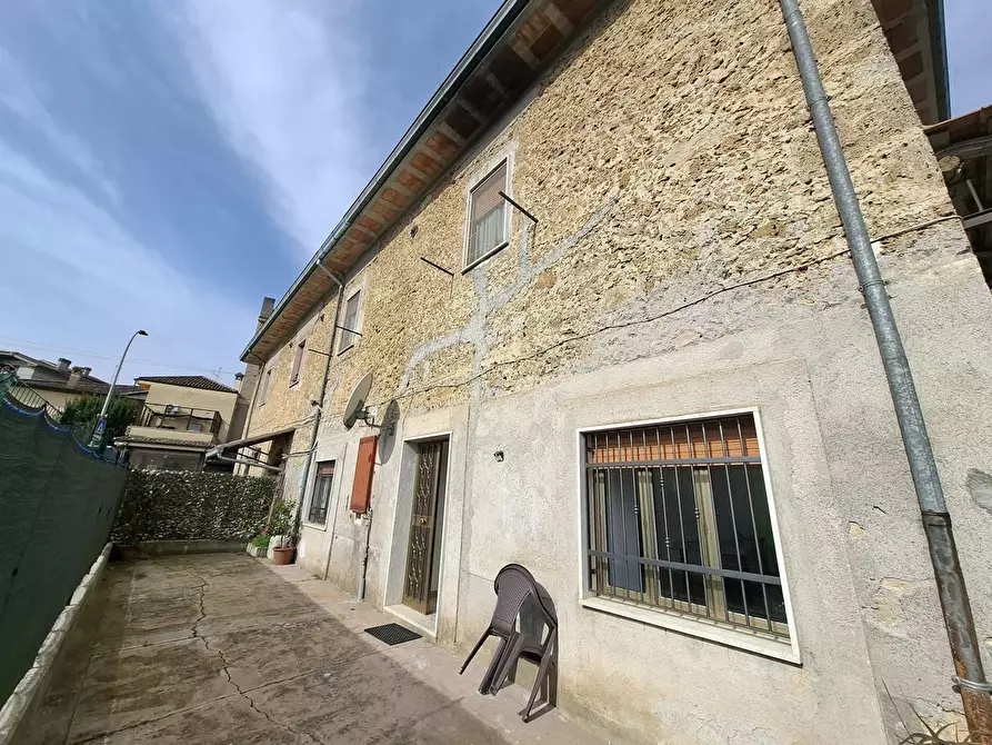 Immagine 1 di Casa indipendente in vendita  in Via Pietro Nenni, snc a Arpino