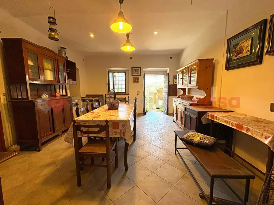 Immagine 2 di Casa indipendente in vendita  in Via CAMPOSORIANO, 1 a Terracina