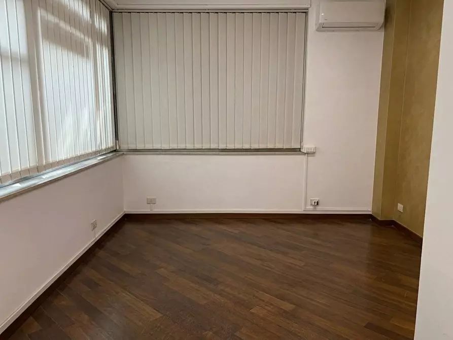 Immagine 1 di Ufficio in affitto  in Via FRUA a Milano