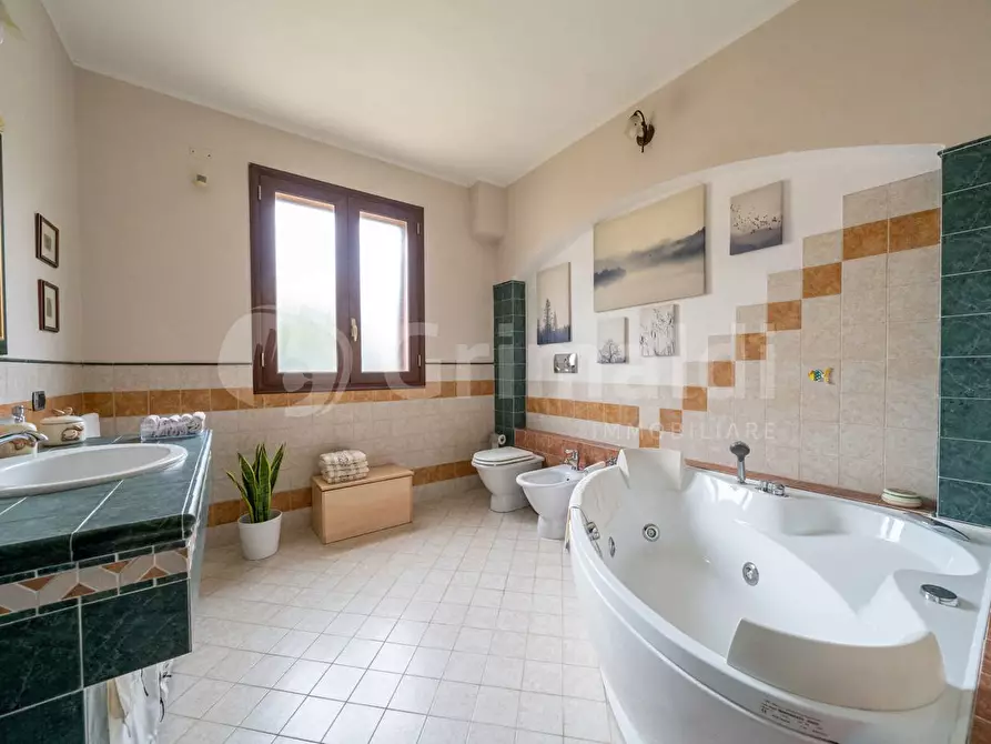 Immagine 28 di Villa in vendita  in Via Sandro Pertini a Avola