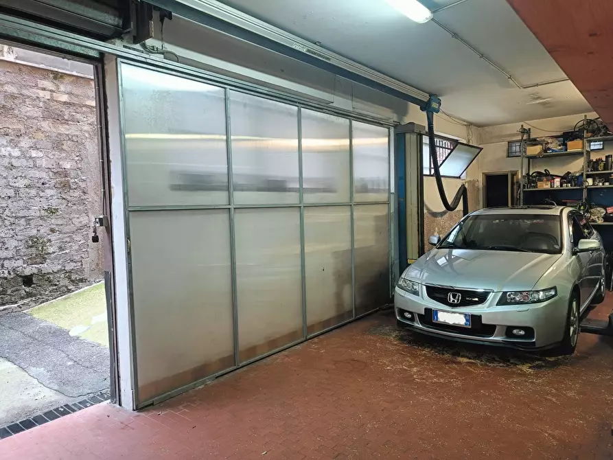 Immagine 9 di Laboratorio in vendita  in Via Silvestro Lega, 40 a Roma