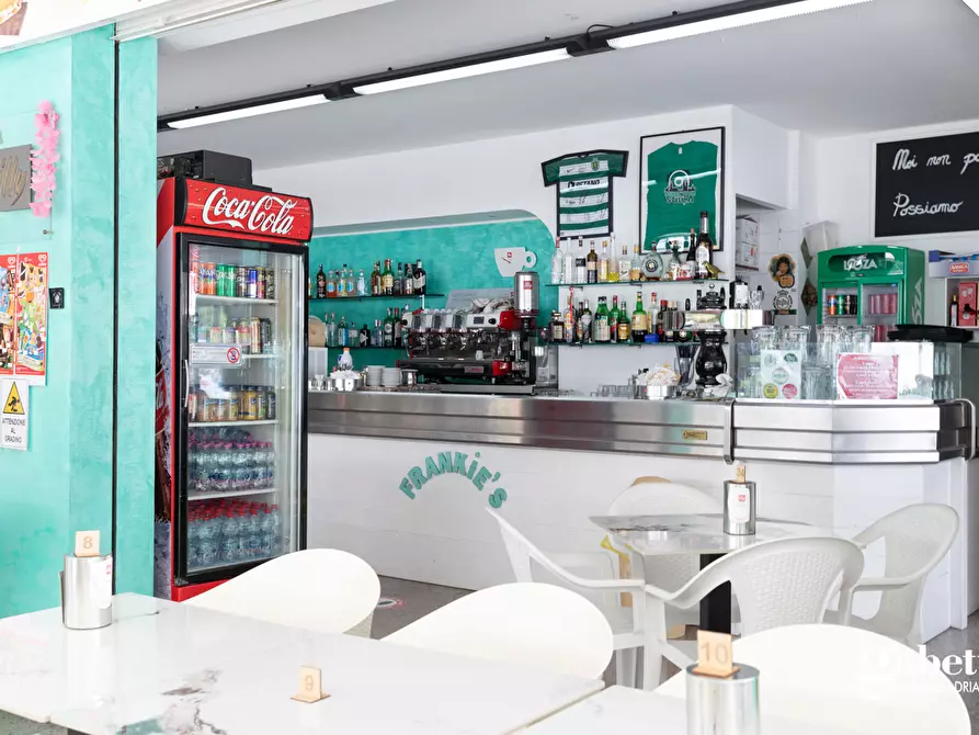 Immagine 18 di Bar / Ristorante in vendita  in Via Dante a Cattolica
