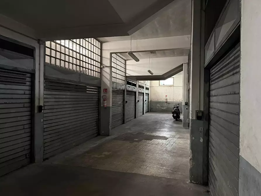 Immagine 8 di Box auto in vendita  in Via San Giorgio Vecchio, 105 a San Giorgio A Cremano