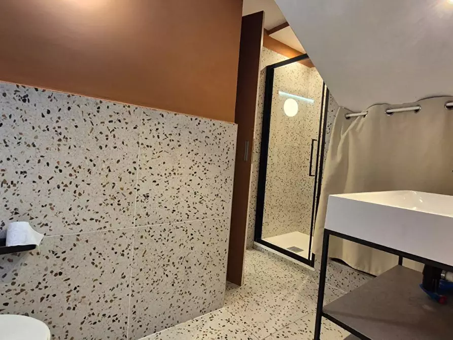 Immagine 26 di Appartamento in vendita  in Corso Umberto I, 178 a Torre Annunziata