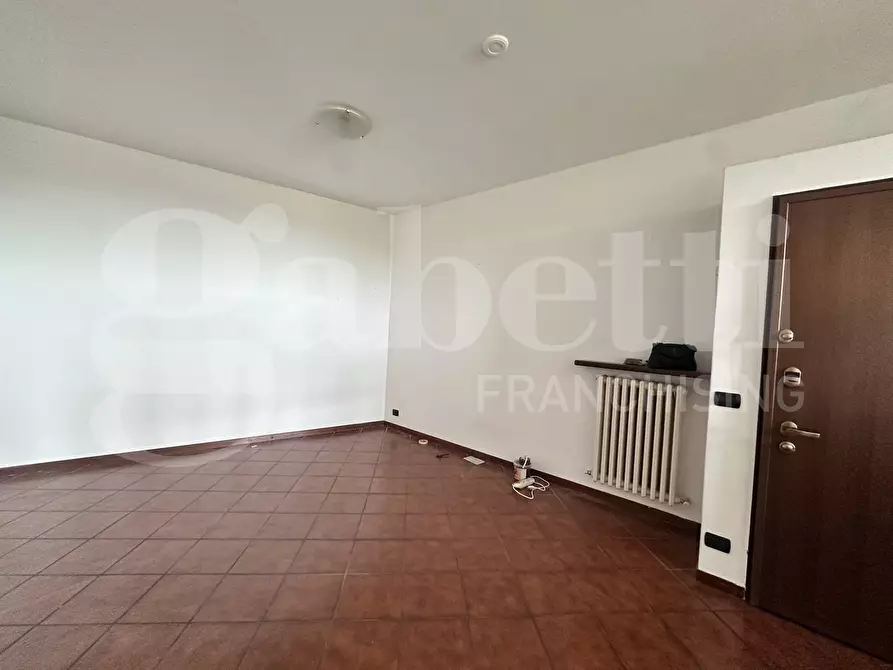 Immagine 28 di Appartamento in vendita  in Via puccini, 1 a Erba