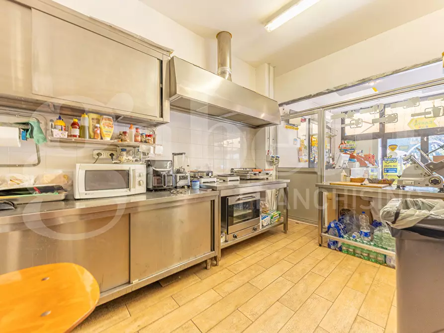 Immagine 19 di Bar / Ristorante in vendita  in Via Cogoleto a Roma