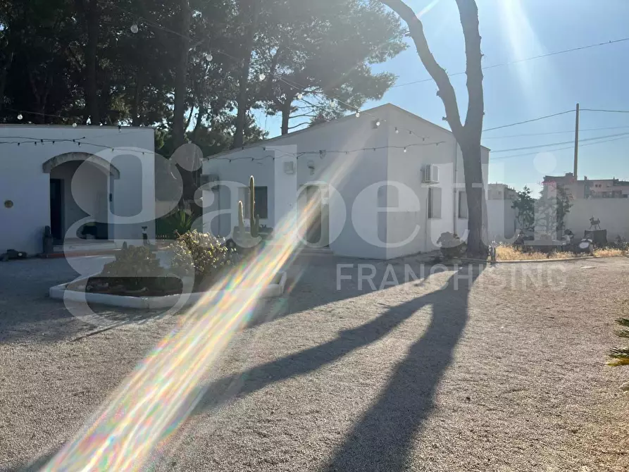 Immagine 12 di Ufficio in vendita  in Via ALBERTO SORDI, 4600 a Taranto