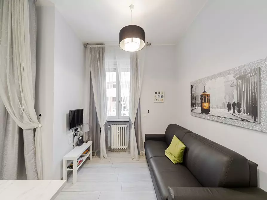 Immagine 13 di Appartamento in vendita  in Viale SUZZANI, 17 a Milano