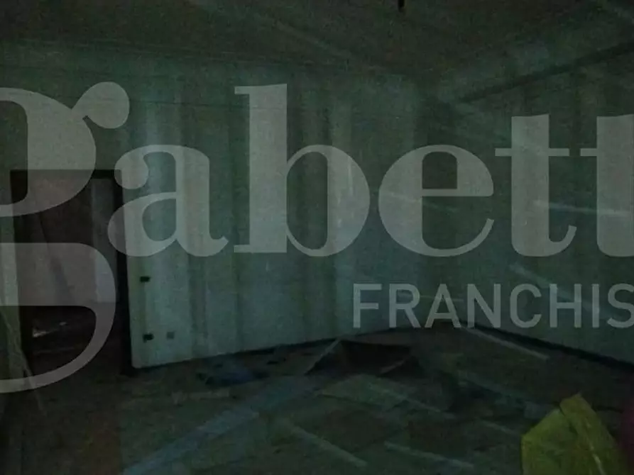 Immagine 6 di Negozio in affitto  in Piazza Umberto I, 3 a Frattaminore