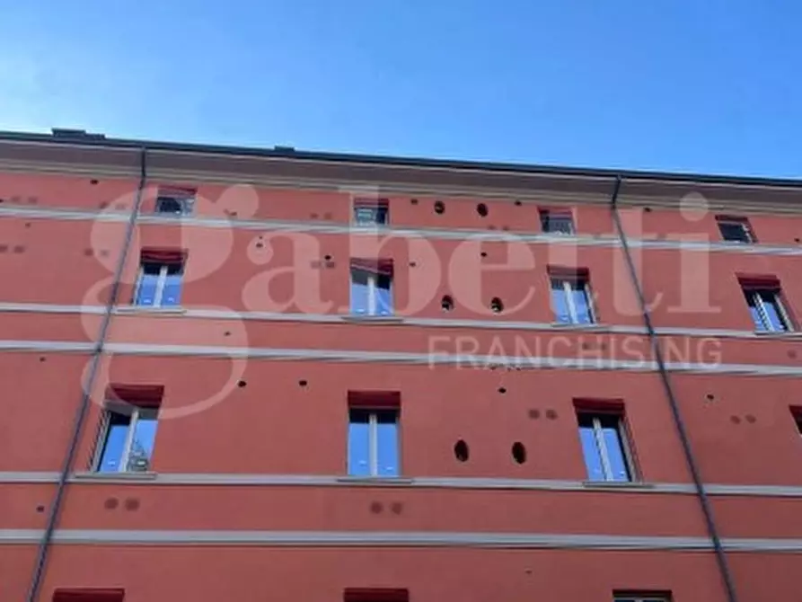 Immagine 2 di Appartamento in vendita  in Via Castiglione, 91 a Bologna