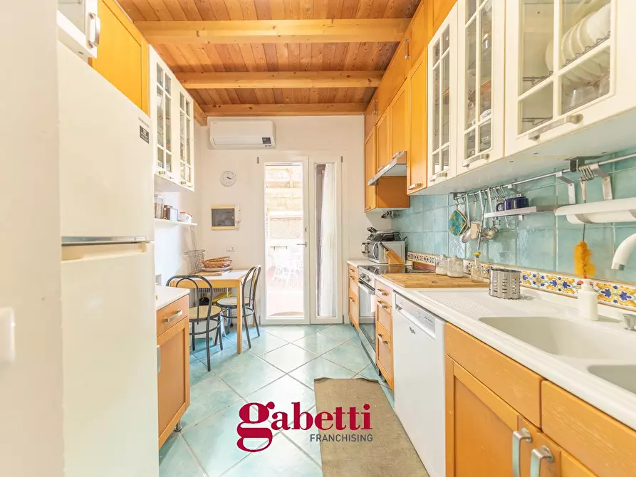 Immagine 25 di Villa in vendita  in Via Terracina, 90 a San Felice Circeo