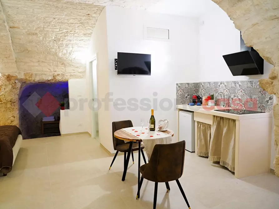 Immagine 39 di Casa indipendente in vendita  in Via Gennaro Maresca, 2 a Ostuni