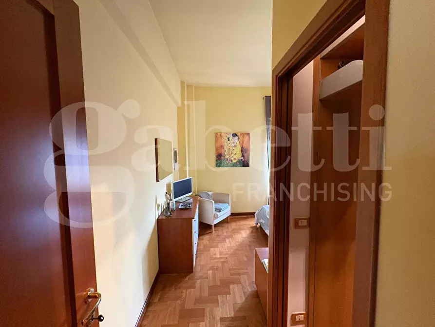 Immagine 6 di Appartamento in vendita  in Via della Pisana a Roma