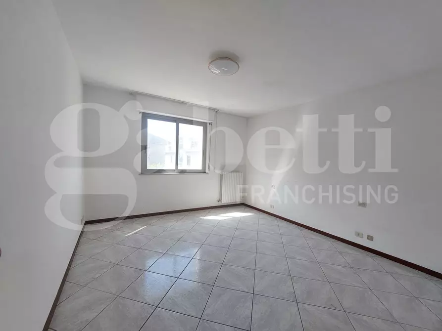 Immagine 44 di Palazzo in vendita  in Via Cesare Battisti, 163 a Alba Adriatica