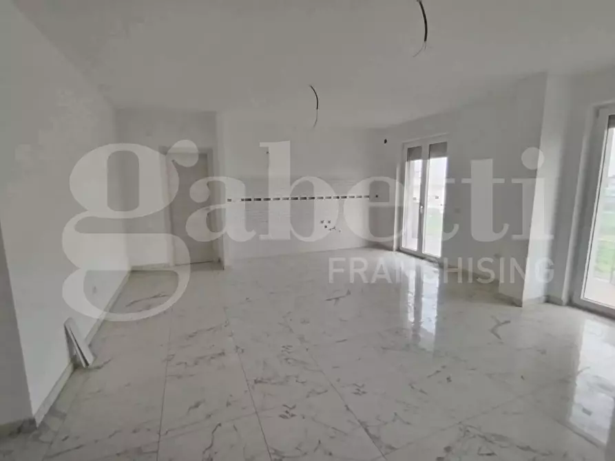 Immagine 11 di Appartamento in vendita  in Via Della LibertÃ  a Sant'arpino