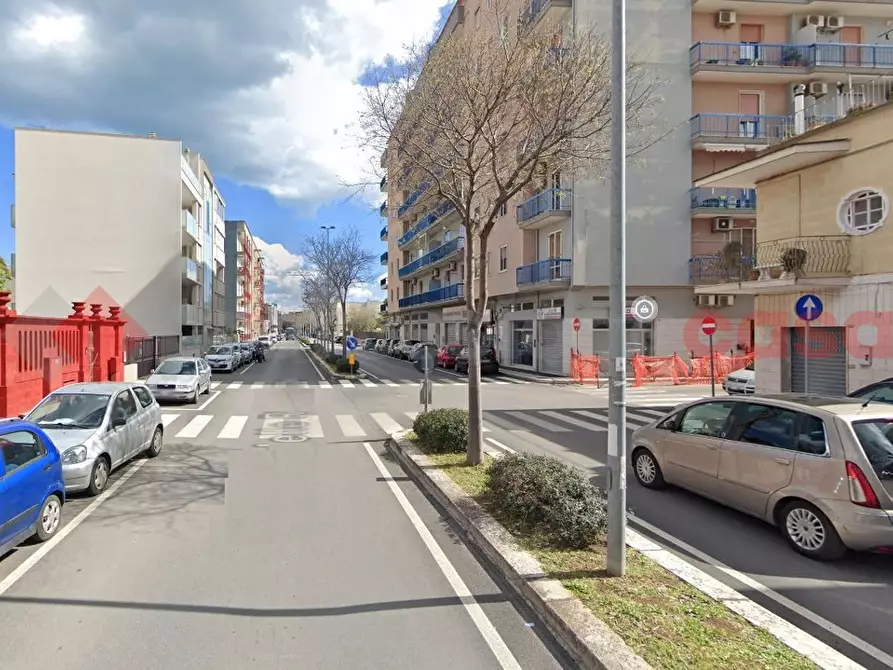 Immagine 1 di Box auto in vendita  in Viale DELLE RIMEMBRANZE a Monopoli