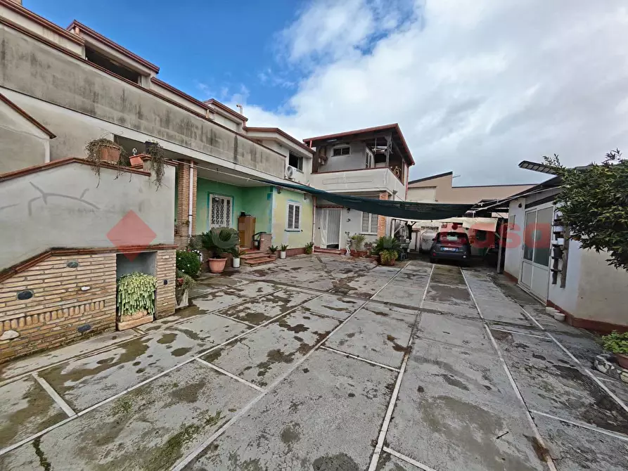 Immagine 17 di Casa indipendente in vendita  in Via bovio, snc a Mondragone