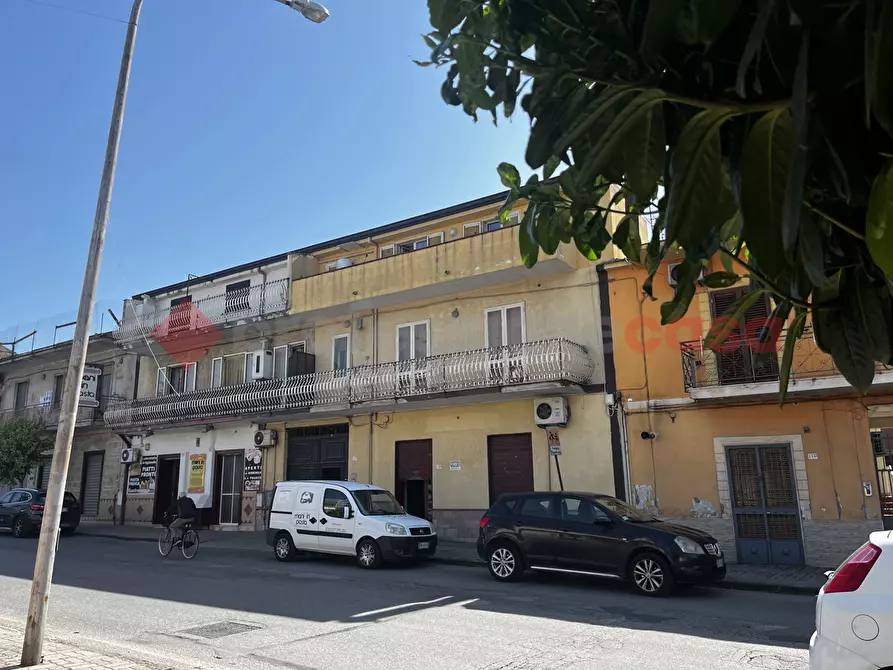 Immagine 1 di Negozio in vendita  in Via Napoli, 127 a San Felice A Cancello